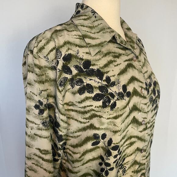 Vintage Blouse Top Size Small Olive Green Boho Leaf Print Long Sleeve Button - Picture 5 of 13